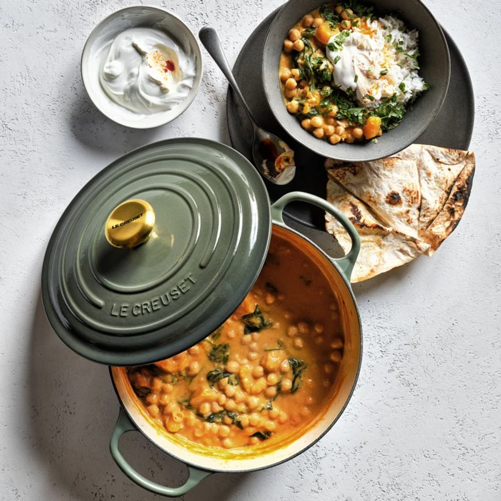 Le Creuset ® 5.5-Qt. Thyme Round Dutch Oven