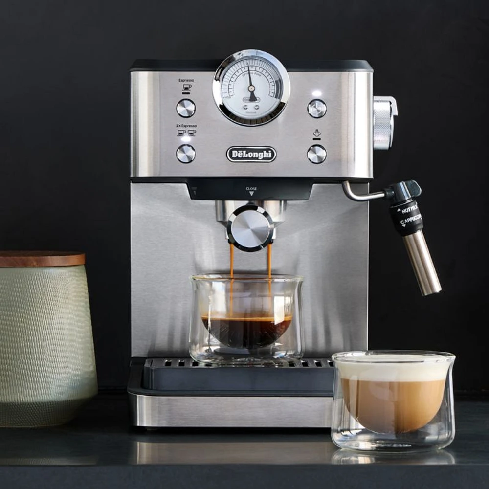 De'Longhi ® Linea Classic Espresso Machine