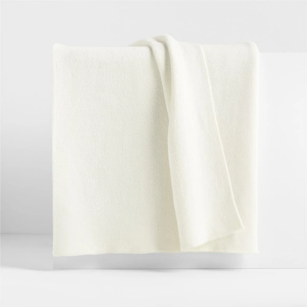 Calda Chantilly 70"x55" Pampas Ivory Throw Blanket