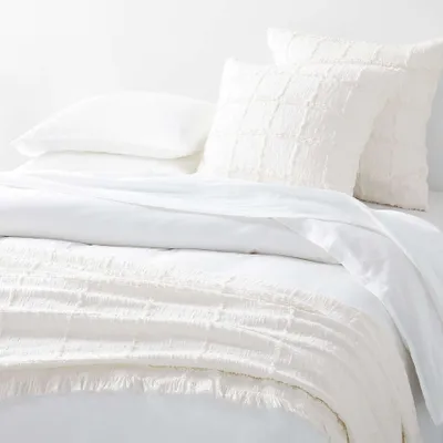 Chalet Textured White Cotton Full/Queen Coverlet