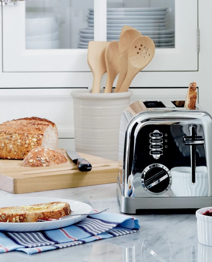 Cuisinart ® Classic Two-Slice Toaster