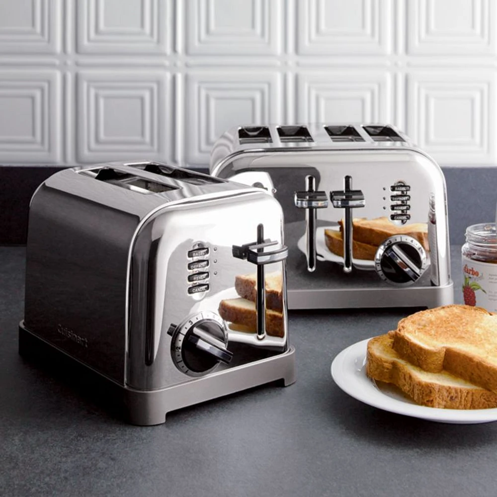 Cuisinart ® Classic Two-Slice Toaster