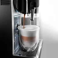 De'Longhi ® Nespresso ® Lattissima Pro Espresso Maker