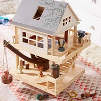 Treehouse Play Set and Wooden Forest Animals