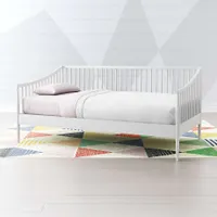 Hampshire Spindle White Wood Kids Daybed