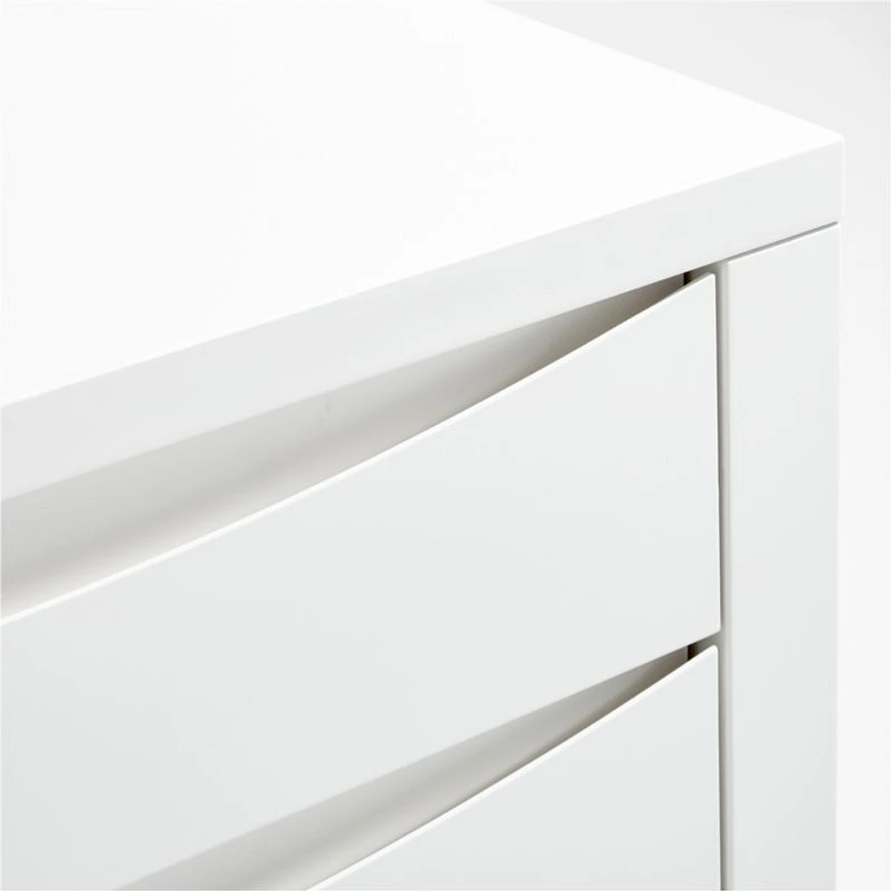 Hilde White Wood Dresser