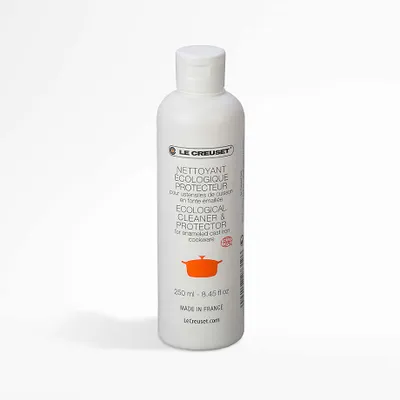 Le Creuset ® Enameled Cast Iron Cookware Cleaner