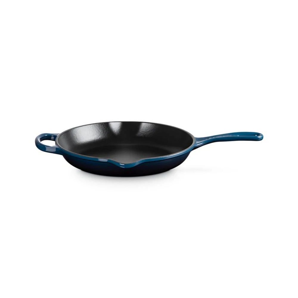 Le Creuset ® Signature 26 cm/10.25" Nuit Enameled Cast Iron Skillet