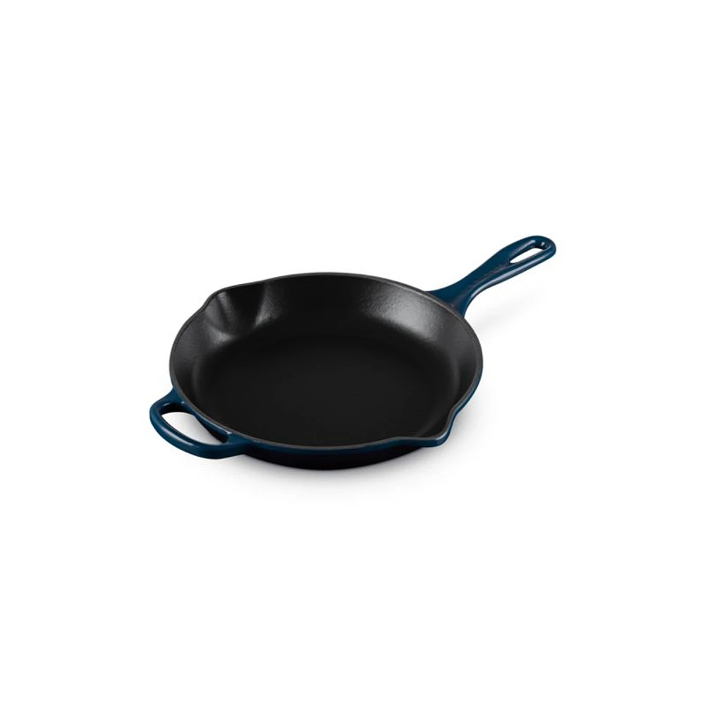 Le Creuset ® Signature 26 cm/10.25" Nuit Enameled Cast Iron Skillet