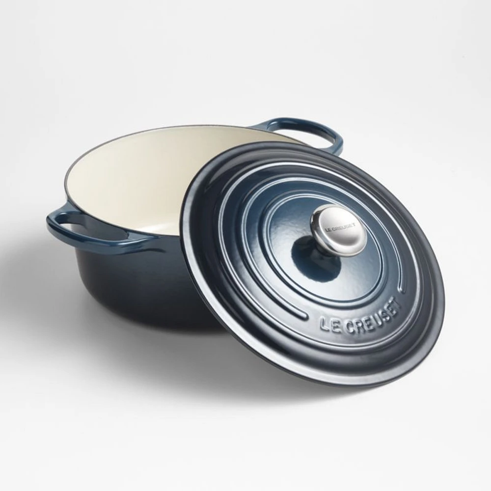 Le Creuset ® Signature 5.3L/5.5-Qt. Nuit Enameled Cast Iron Round Dutch Oven