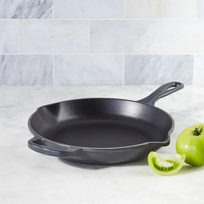 Le Creuset ® Signature 10.25" Graphite Grey Enameled Cast Iron Skillet