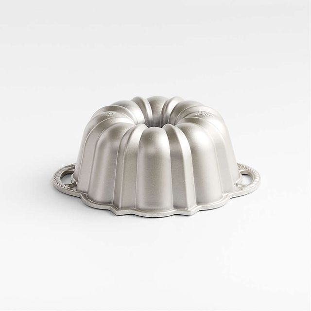 NEW!! Platinum Series Nordic Ware Mini Bundt Pan-Festival