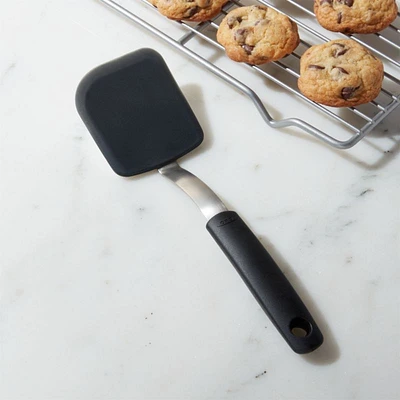 OXO © Grey Cookie Turner Spatula