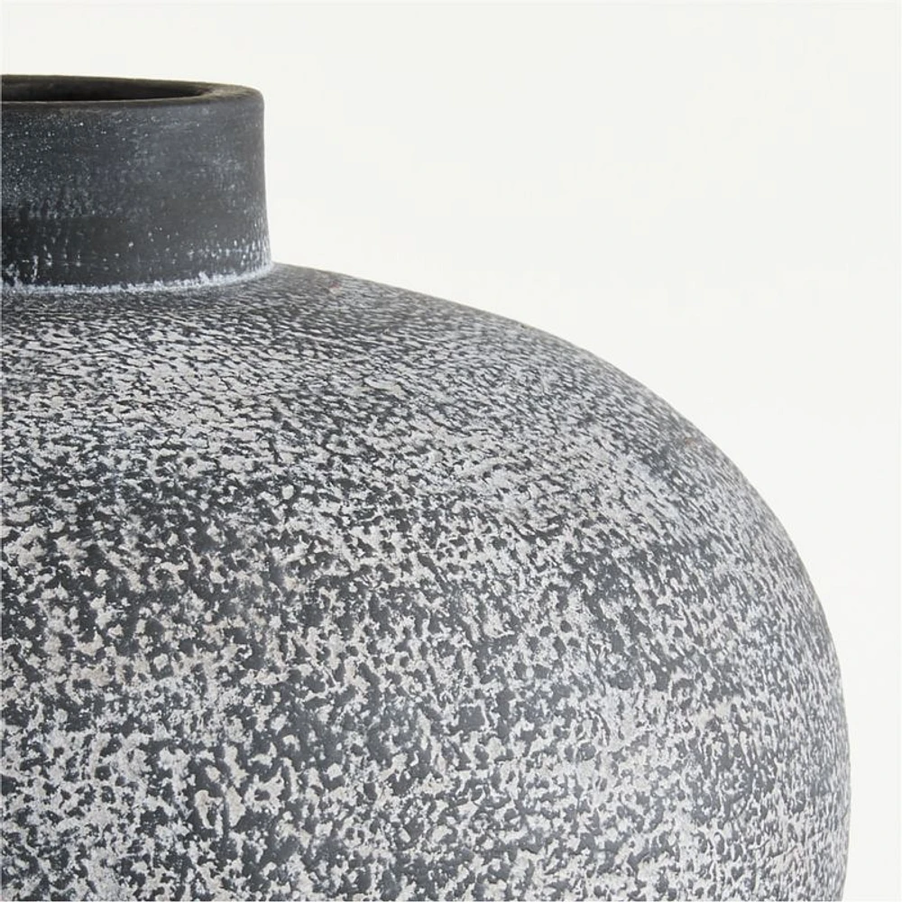 Ophelia Matte Black Round Vase 10"