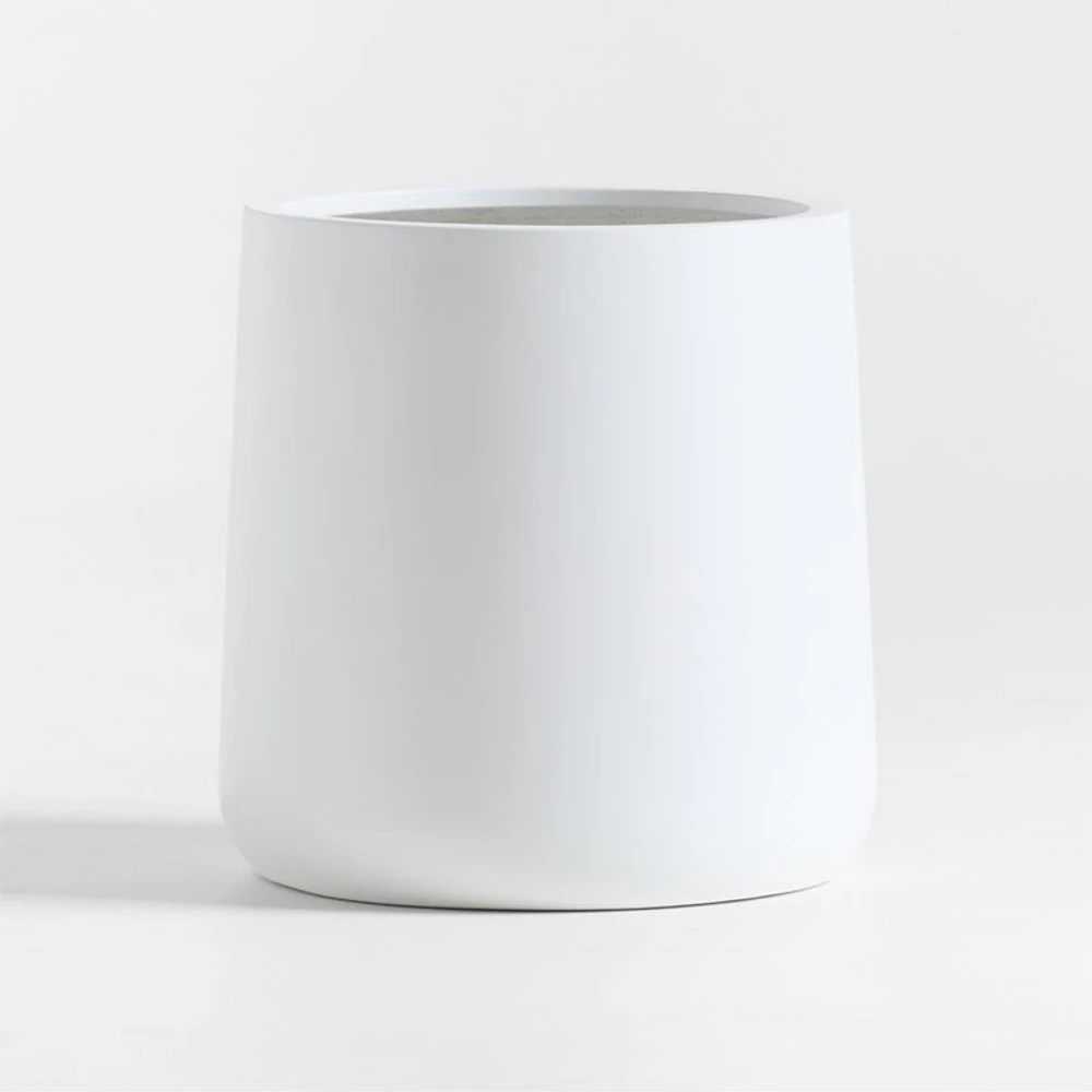 Saabira White 15.5" Tall Indoor/Outdoor Planter