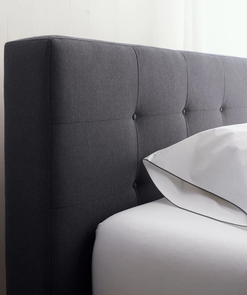 Tate Full Upholstered Bed 38"