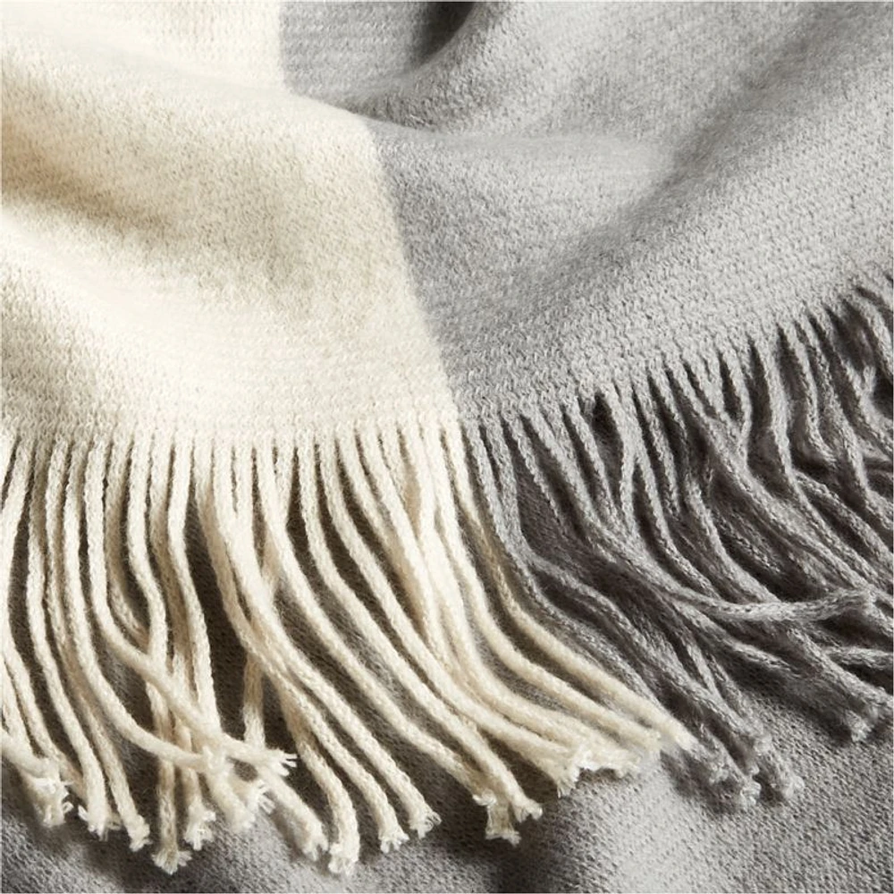 Tepi 70"x55" Grey Throw Blanket