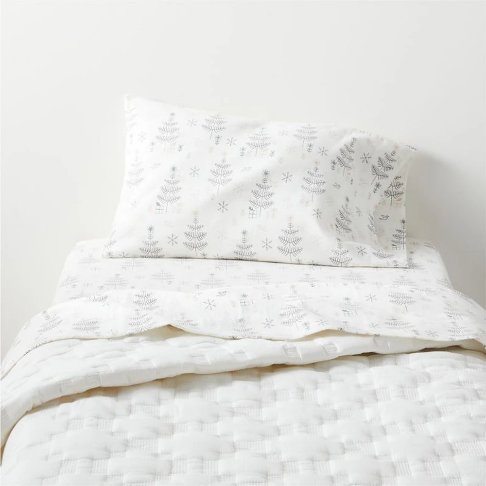 White Geometric Stitch Embroidered Cotton Baby Crib Quilt