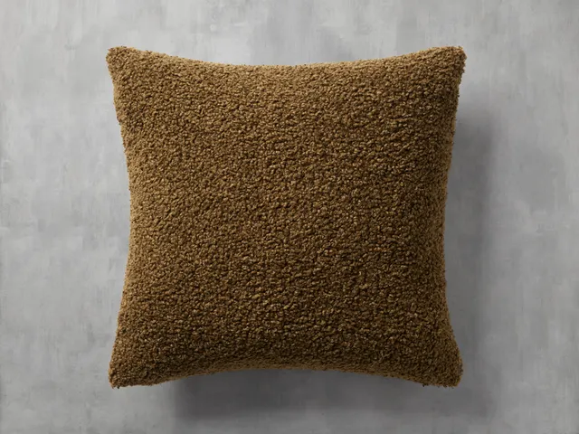 Lomi Pillow Cover – Arhaus