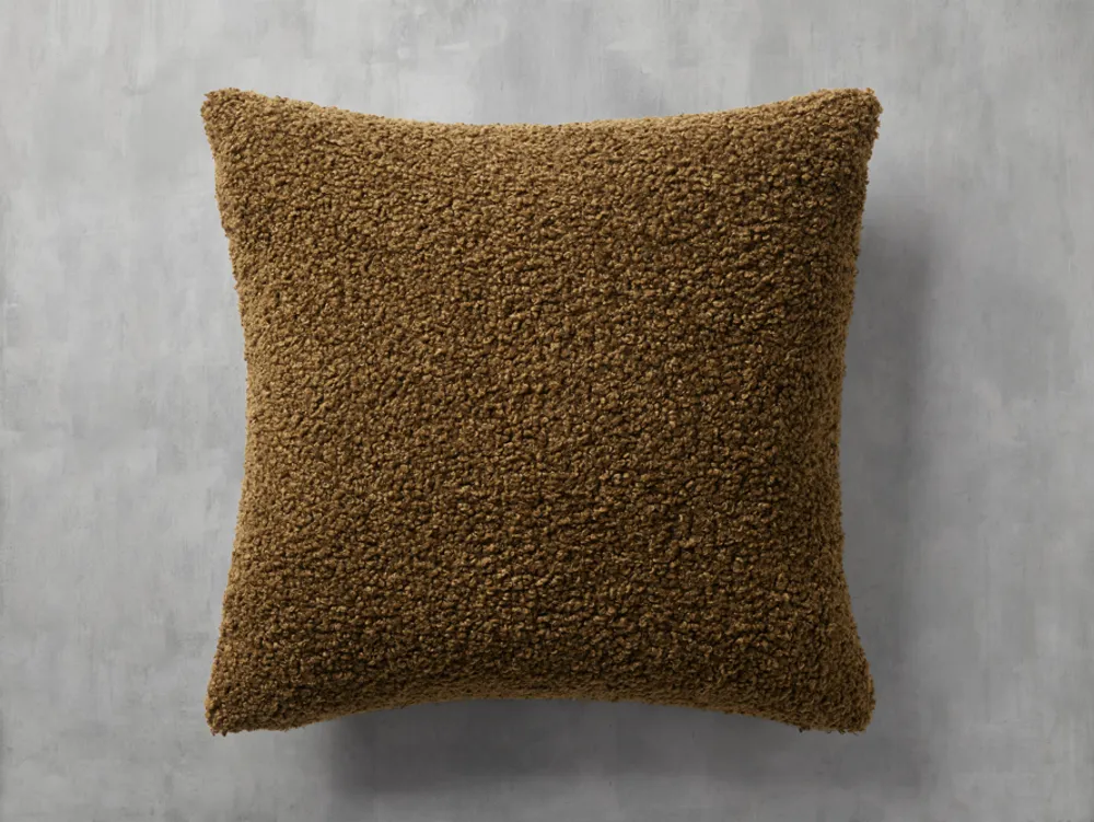 Lomi Pillow Cover in Green | Arhaus