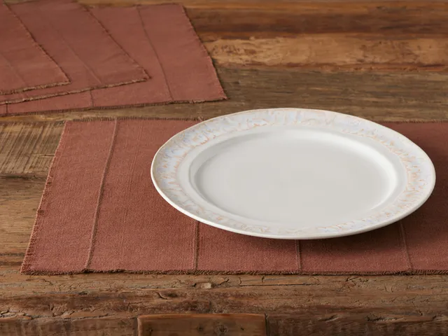 Linen Placemats (Set of 4) – Arhaus