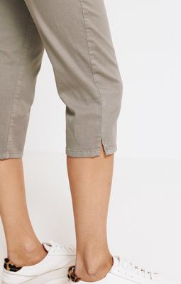 Pantalon corsaire avec ceinture