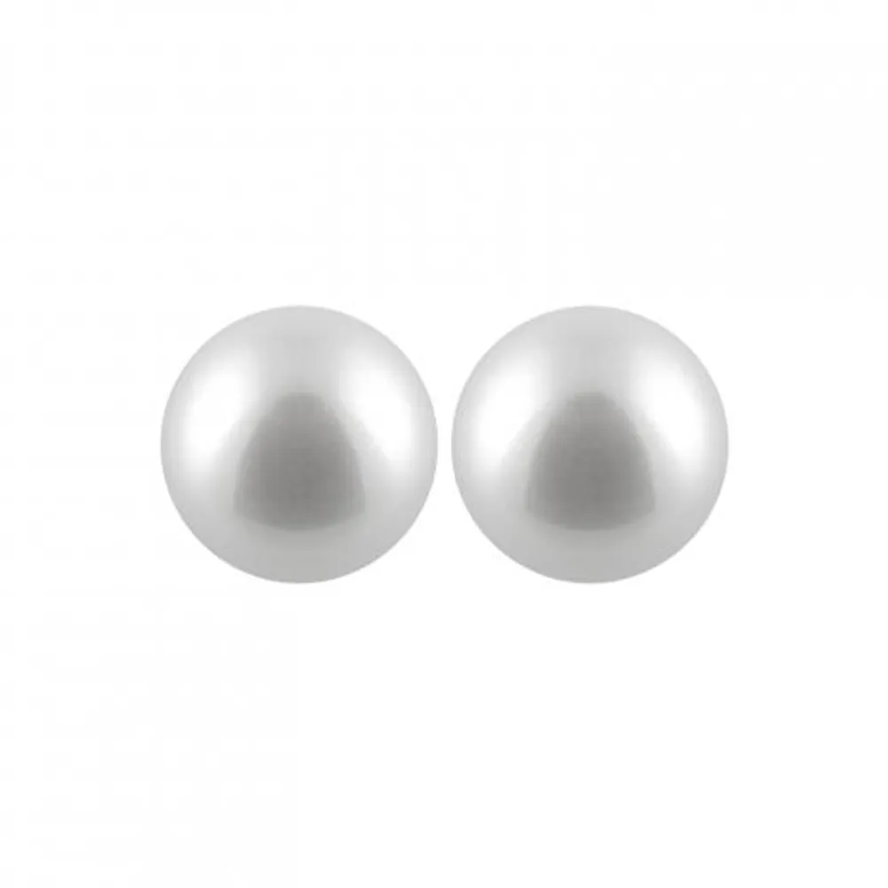 Freshwater 5-5.5mm White Pearl Studs