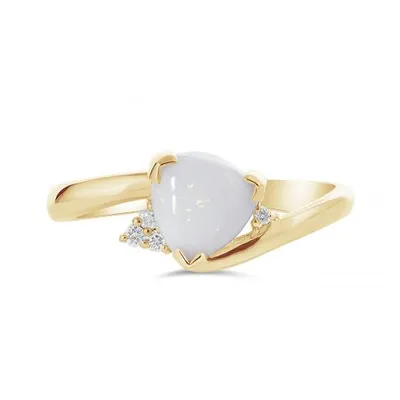 10K Yellow Gold Opal & Diamond Ring