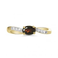 10K Yellow Gold Garnet & White Topaz Ring