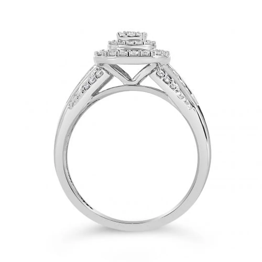 10K White Gold 0.50CTW Diamond Fashion Ring