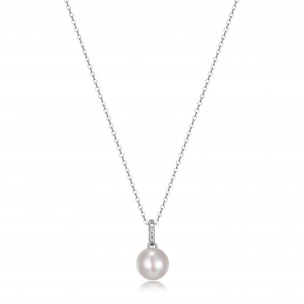 Reign Pearl Necklace