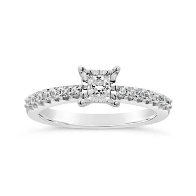 10K White Gold 0.50CTW Princess Cut Diamond Solitaire Ring with Accents