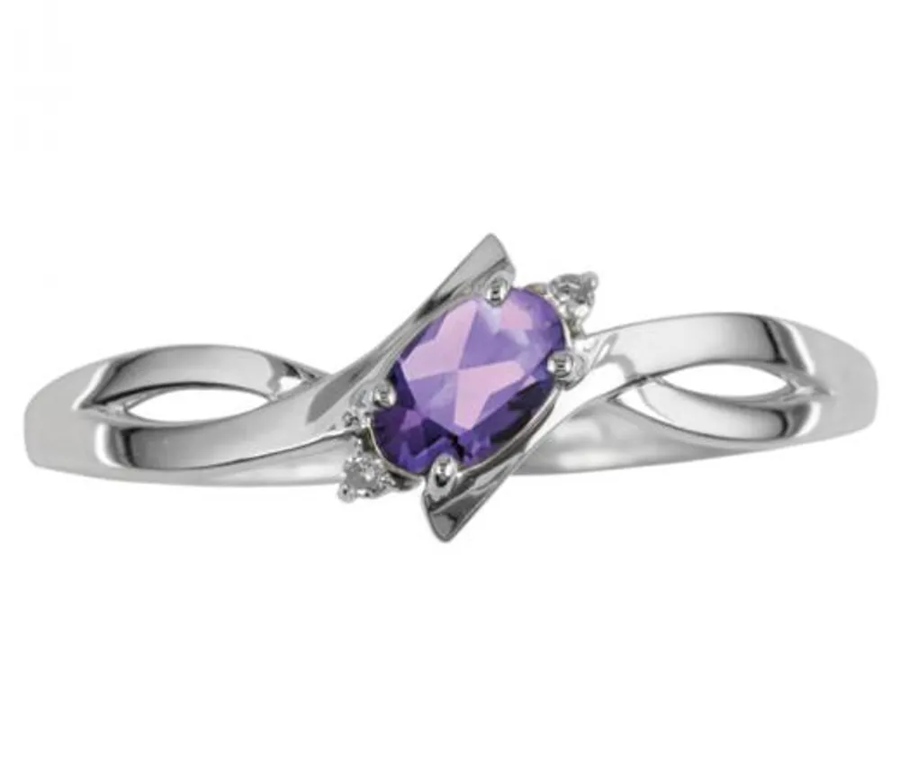 10K White Gold Amethyst Diamond Ring