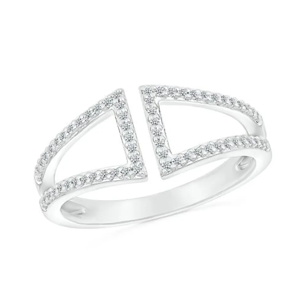 10K White Gold 0.18CTW Diamond Fashion Ring