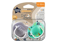 Tommee Tippee Moda Pacifier Set - 6-18 Months - 2 pack