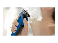 Philips Series 5000 Wet and Dry Shaver - S5466/17