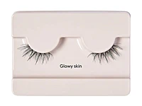 KISS The New Natural Glowy Skin False Lashes - 1 pair