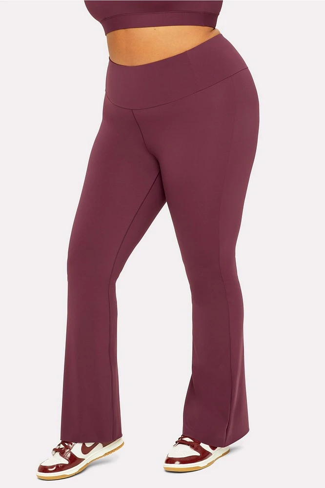 Ultra-Smooth Flare Legging