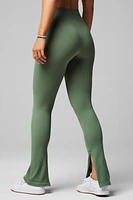 Seamless High-Waisted Slit Pant