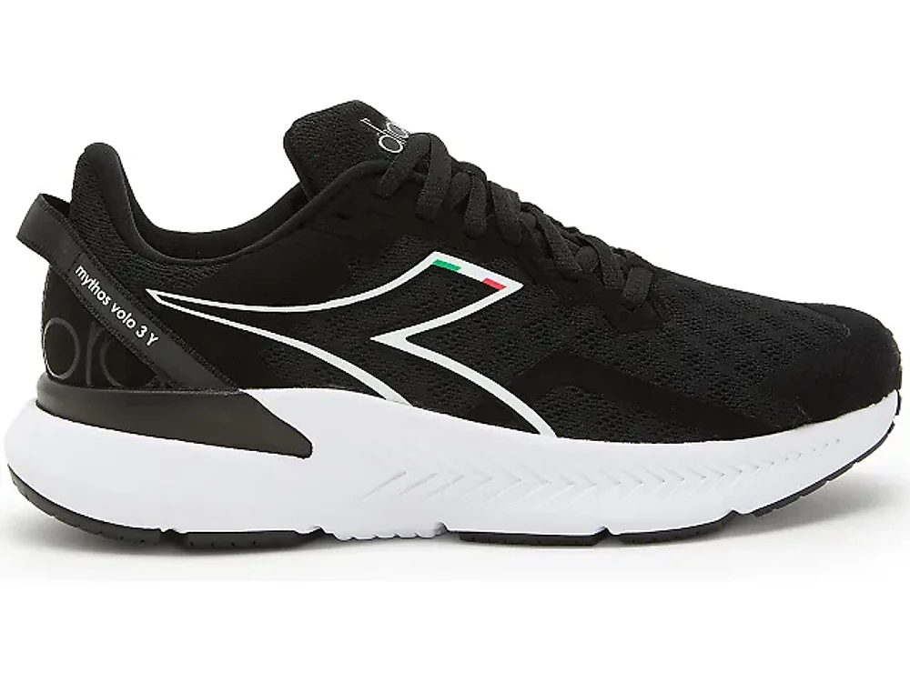 Youth | Diadora Mythos Blushield Volo 3