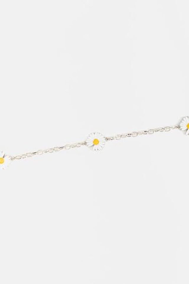 Francesca's Quinn Daisy Chain Belt