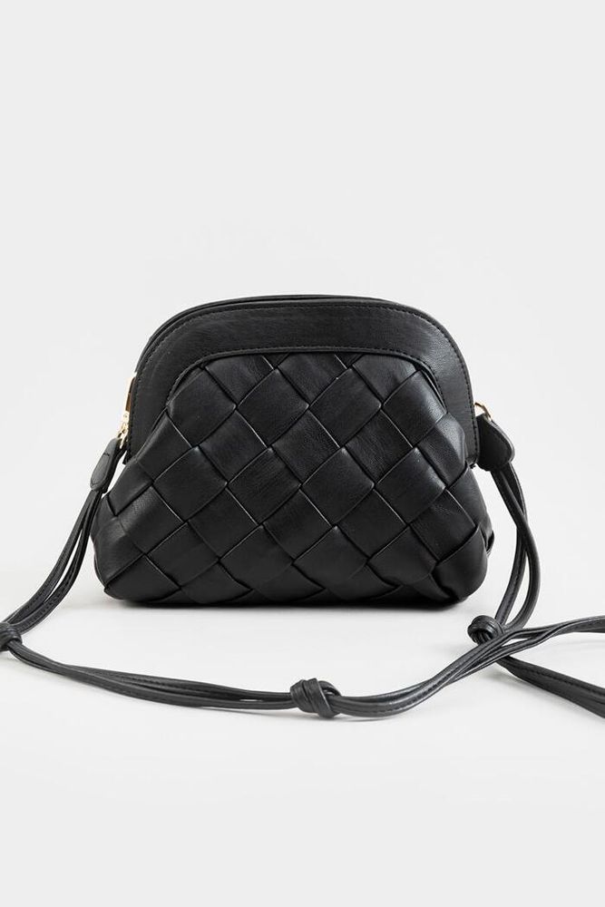 The Knotted Crossbody Bag in Woven Leather