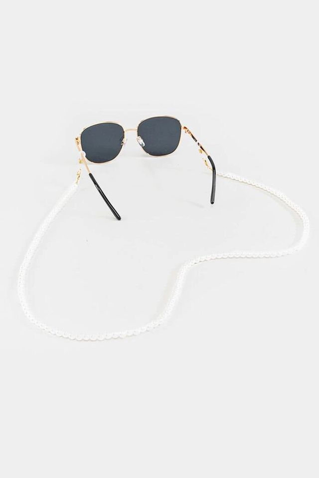 Francesca's Sophie Pearl Convertible Sunglasses & Face Mask Chain