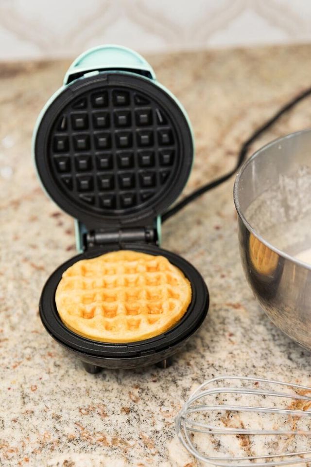 Dash mini Waffle maker Winter Sky