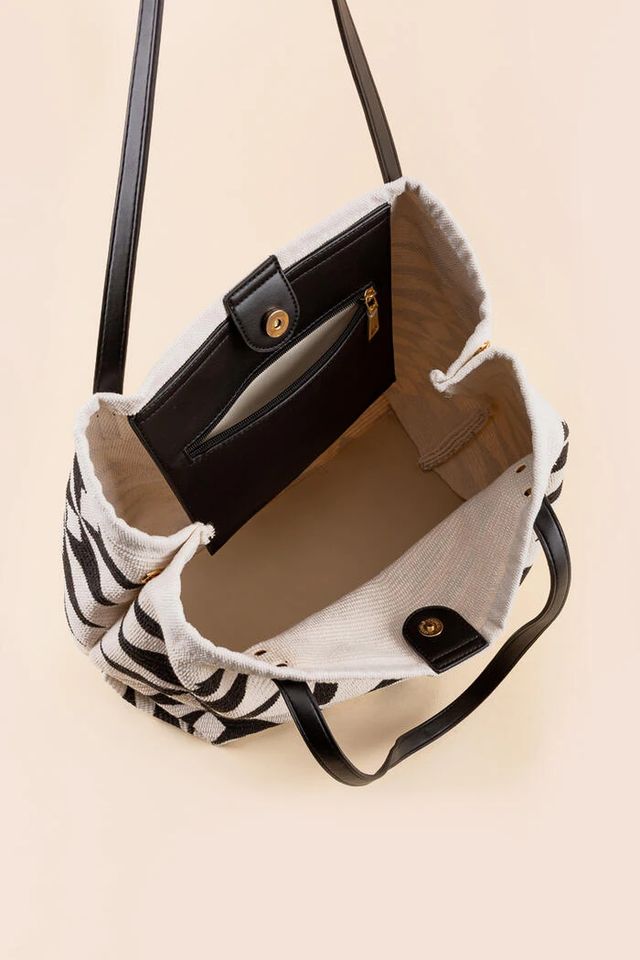 Francesca's Jessie Double Zip Tote