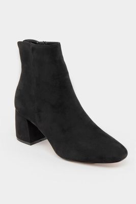 Chinese Laundry Davinna Ankle Boot