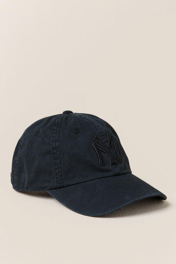 Gender Inclusive New York Yankees Dad Hat