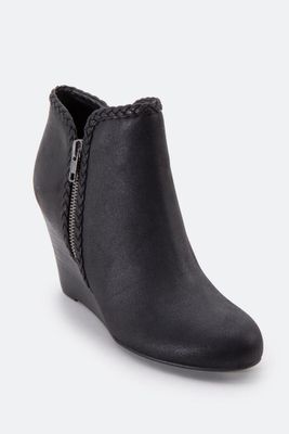 Report Gage Whipstitch Wedge Ankle Boot