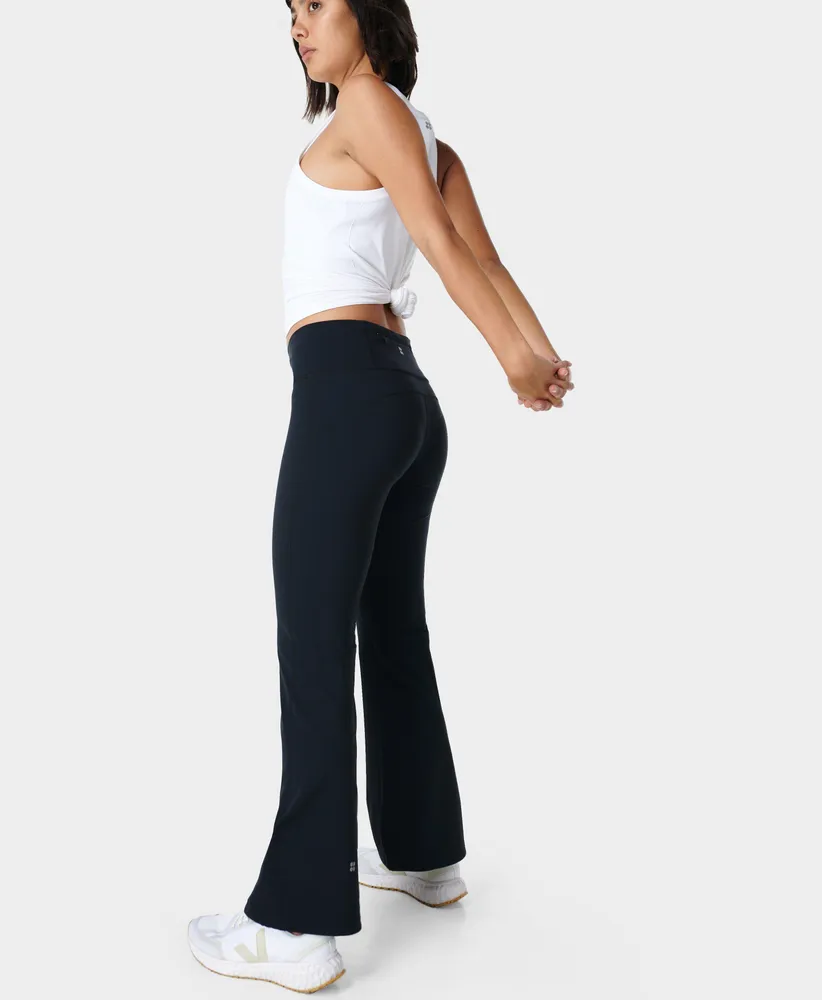 flared gym trousers