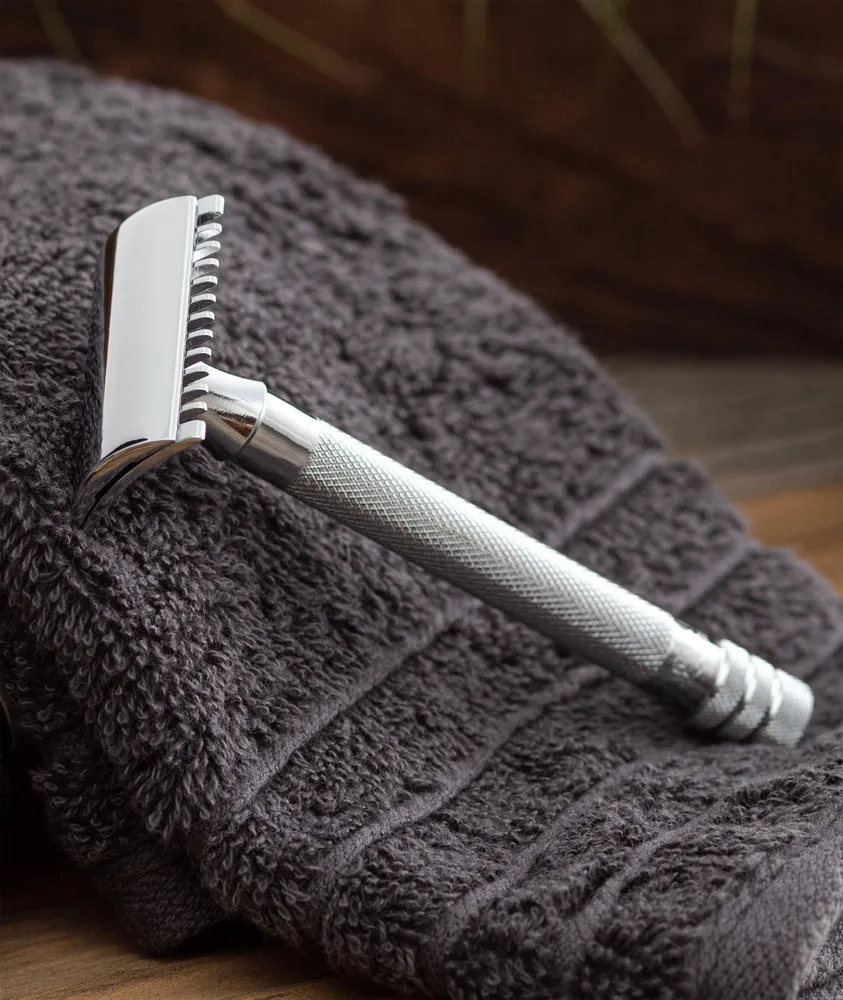  Double Edge Safety Razor, Open Tooth Comb, Extra Long Handle